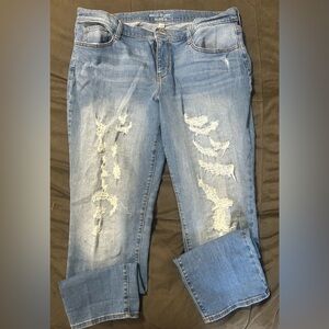 Belle Sky Distressed Jeans
